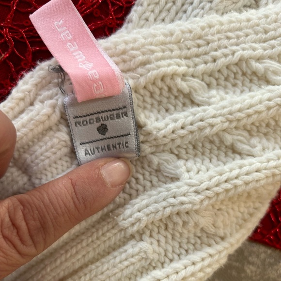 Rocawear Girl’s Scarf - Picture 4 of 9